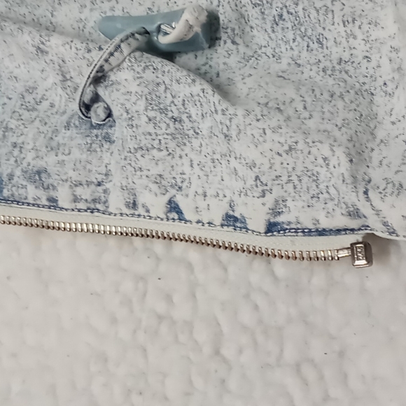 Vintage and Awesome Acid Wash Denim Parka, made by kaotic! - Picture 12 of 13